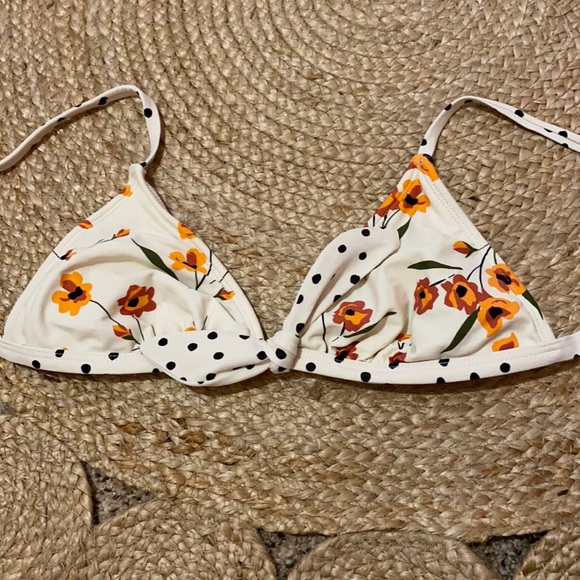 Xhilaration swim top, medium - Picture 1 of 2